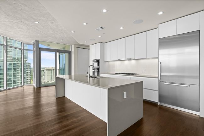 APT-3201 - 501 West Ave, Condo with 3 bedrooms, 3 bathrooms and null parking in Austin TX | Image 6