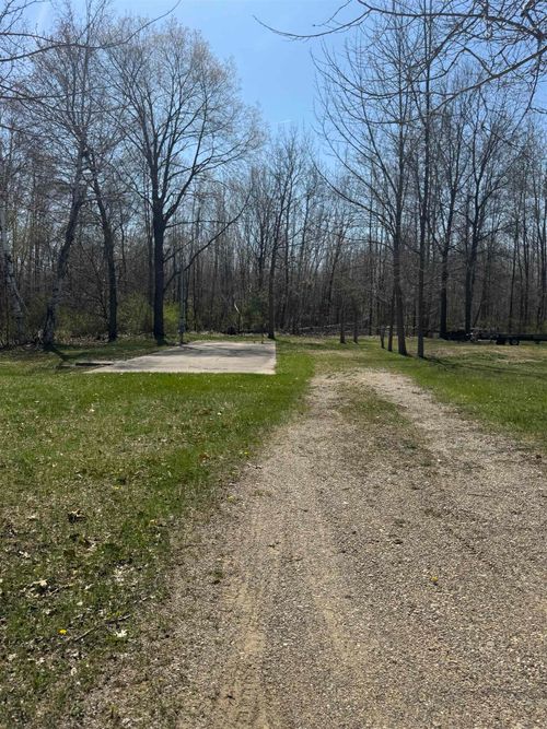 4903 Airstrip Dr, Barryton, MI, 49305-8316 | Card Image