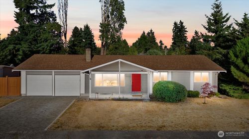 16430 125th Ave Se, Renton, WA, 98058-5560 | Card Image