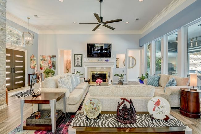 Open living​​‌​​​​‌​​‌‌​‌‌​​​‌‌​​‌‌​‌​​​​​‌ space | Image 32