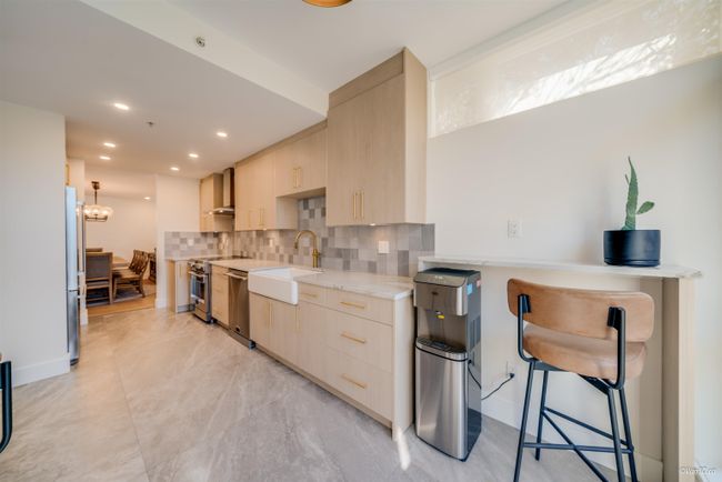 6022 Chancellor Mews, Townhouse with 3 bedrooms, 3 bathrooms and 2 parking in Vancouver BC | Image 14