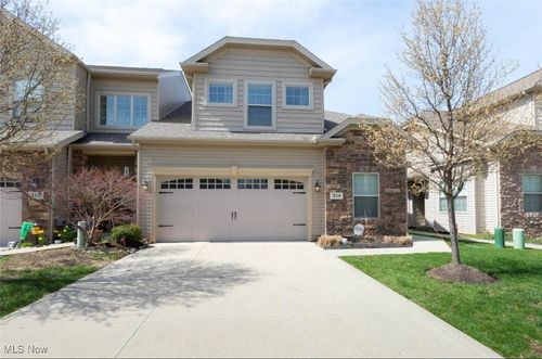 314 Lakewick Ln, Willowick, OH, 44095-4682 | Card Image