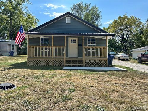 701 E 4th St, Salem, MO, 65560-1552 | Card Image