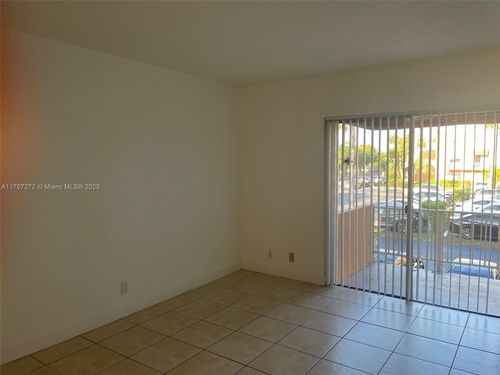 apt-d202-18101 Nw 68th Ave, Hialeah, FL, 33015-3945 | Card Image