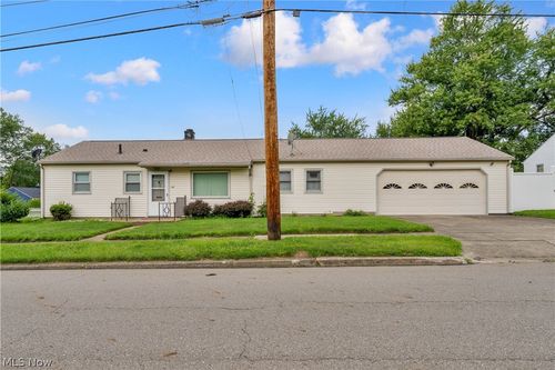 34 Mcdonald Ave, Niles, OH, 44446-3922 | Card Image