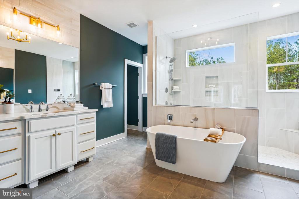Residential in WHITE PLAINS 4