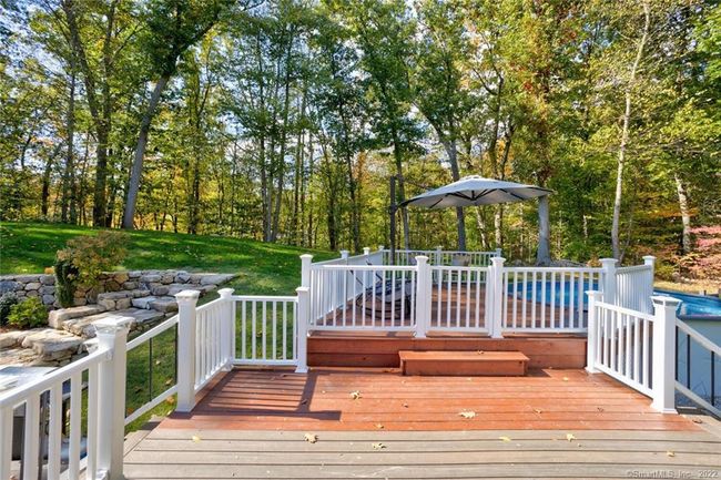 7 Red Oak Ln, House other with 4 bedrooms, 3 bathrooms and null parking in Norwalk CT | Image 28