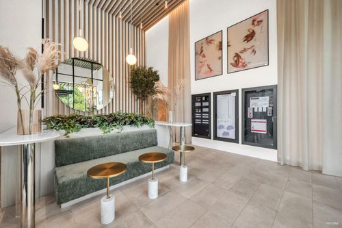 {{alt}} | Card Image