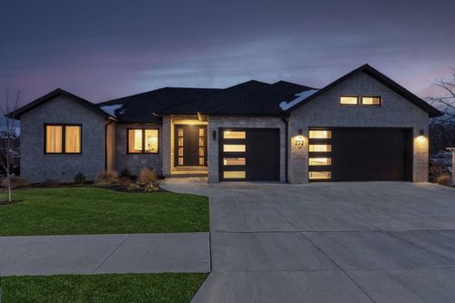 252 S Hickory Hills Blvd, Springfield, MO, 65802-6295 | Card Image