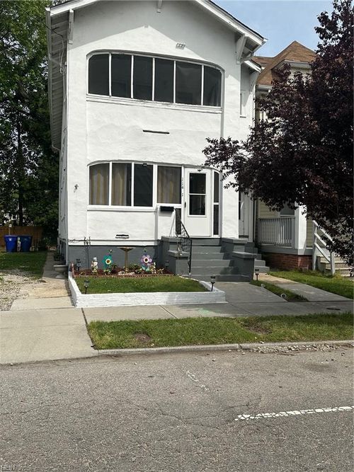 114 W 38th St, Norfolk, VA, 23504-1205 | Card Image