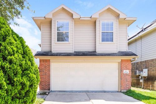 10514 Southway Bend Ln, Houston, TX, 77034-3890 | Card Image