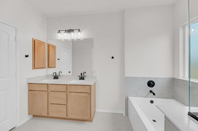 15009 Kiger Mustang Dr, House other with 4 bedrooms, 2 bathrooms and 2 parking in Manor TX | Image 19
