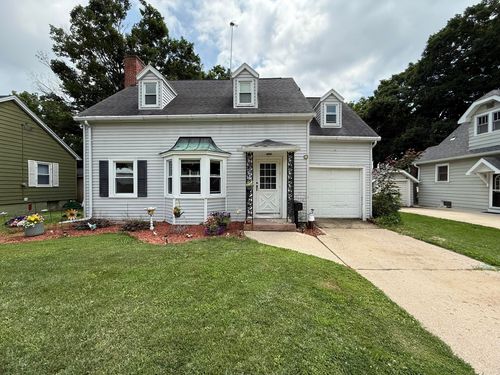 942 11th Street, Monroe, WI, 53566 | Card Image