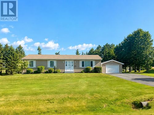 15 Phillips Avenue, Summerside, PE, C1N4L2 | Card Image