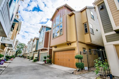 760 Nicholson Street, Houston, TX, 77007 | Card Image