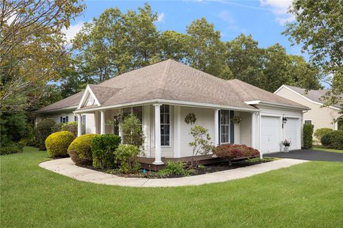2 Intervale Rd, Smithfield, RI, 02917-2563 | Card Image