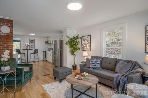 165 Kings Mill Rd, Brevard, NC, 28712-3218 | Card Image