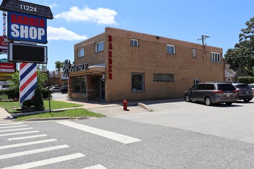 1-11224 S Harlem Ave, Worth, IL, 60482-1880 | Card Image