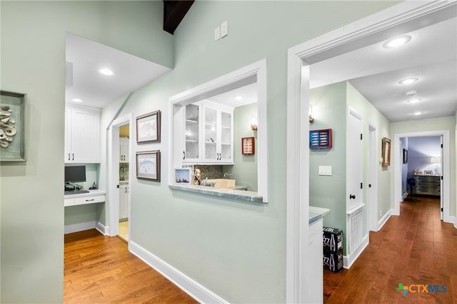 2133 W Maple St, House other with 4 bedrooms, 5 bathrooms and null parking in Port O Connor TX | Image 14