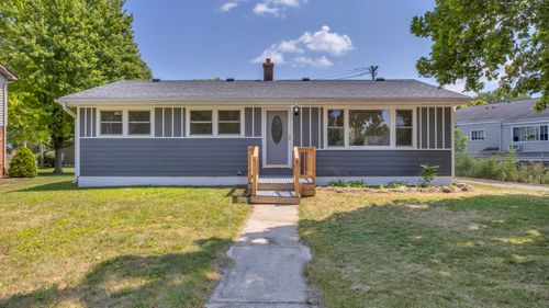 636 Giddings Ave, Sheboygan Falls, WI, 53085-1710 | Card Image
