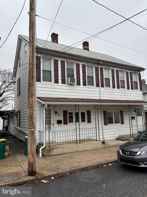 765 &amp; 769 Fairground Avenue, CHAMBERSBURG, PA, 17201 | Card Image