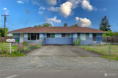 9318 33rd Avenue S, House other with 4 bedrooms, 2 bathrooms and null parking in Lakewood WA | Image 1