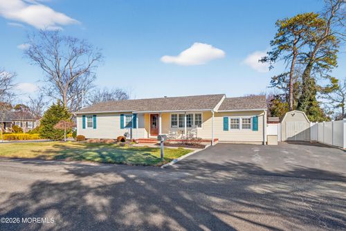 50 Maple St, Beachwood, NJ, 08722-3525 | Card Image