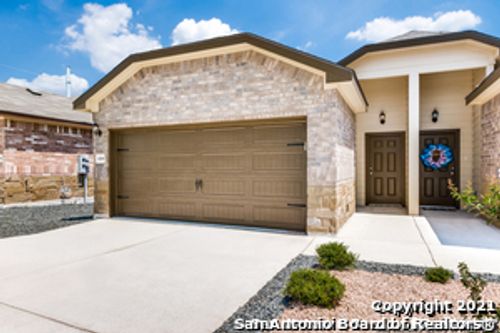 1111 Renee Way, Seguin, TX, 78155-0030 | Card Image