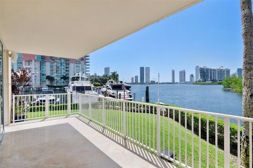 114-3330 Ne 190th St, Aventura, FL, 33180-2753 | Card Image