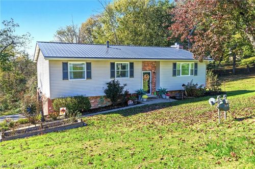 162 Woodland Acres Rd, Marietta, OH, 45750-9779 | Card Image