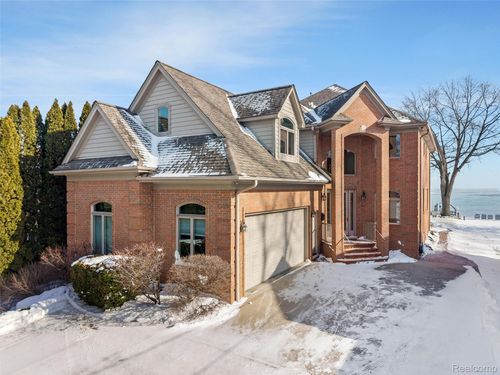 34330 Jefferson Ave, Harrison Twp, MI, 48045-3324 | Card Image