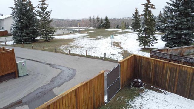 74 Queen Anne Close Se, Home with 3 bedrooms, 2 bathrooms and 2 parking in Calgary AB | Image 30