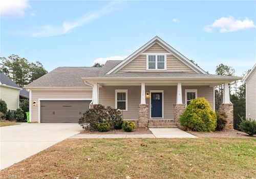 286 Meadowfield Run, Clemmons, NC, 27012-7477 | Card Image