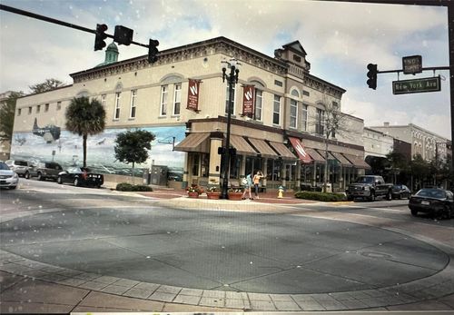 705 W Beresford Ave, DeLand, FL, 32720-7204 | Card Image