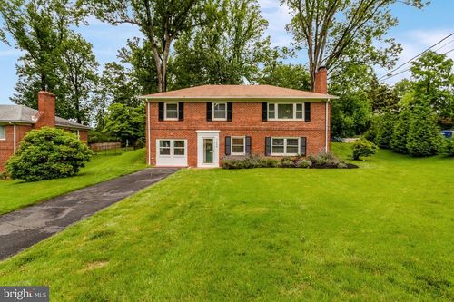 7204 Camp Alger Ave, FALLS CHURCH, VA, 22042-3710 | Card Image