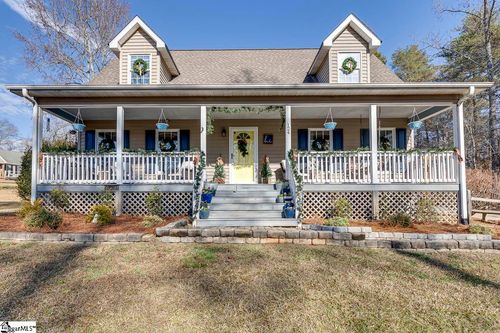 124 Hillside Cir, Easley, SC, 29640-7021 | Card Image