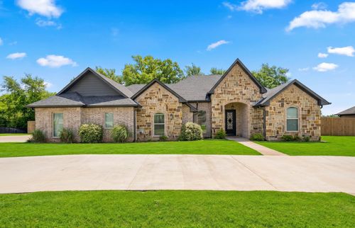 1714 Riviera Dr, Longview, TX, 75605-2741 | Card Image