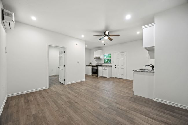 136 N Bronco Ct, House other with 4 bedrooms, 4 bathrooms and null parking in Springtown TX | Image 24