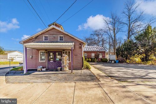 200 S Main St, WOODSBORO, MD, 21798-8807 | Card Image