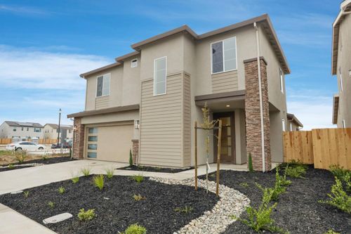 2182 Silk Ave, Manteca, CA, 95337-7069 | Card Image