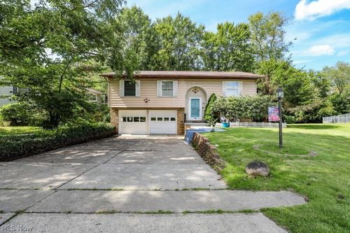 543 Brush Rd, Ravenna, OH, 44266-1439 | Card Image