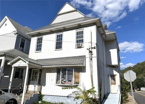 606 Ridge Ave, New Cumberland, WV, 26047-9918 | Card Image