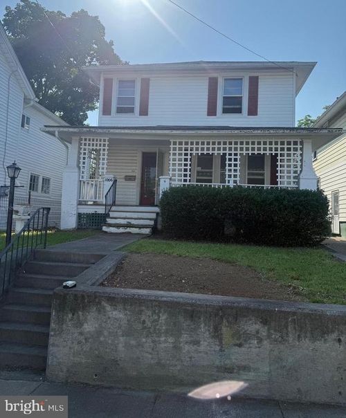 1006 S Cameron St, WINCHESTER, VA, 22601-4539 | Card Image