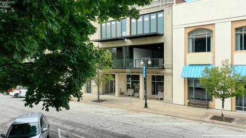 123 E Washington Row, Sandusky, OH, 44870-2609 | Card Image