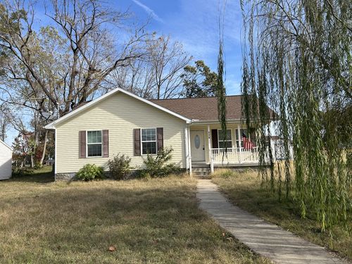 218 Magnolia Dr, Hopkinsville, KY, 42240-5152 | Card Image