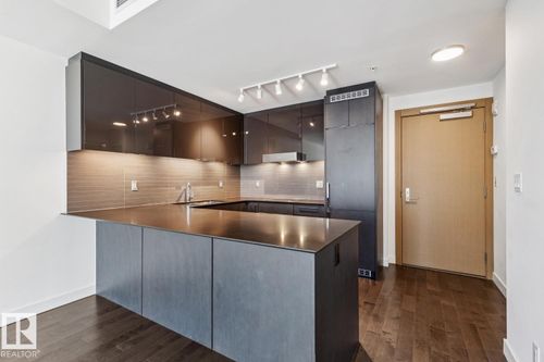 3104-10360 102 St Nw, Edmonton, AB, T5J0K6 | Card Image