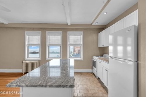 7c-400 Deal Lake Dr, Asbury Park, NJ, 07712-5174 | Card Image