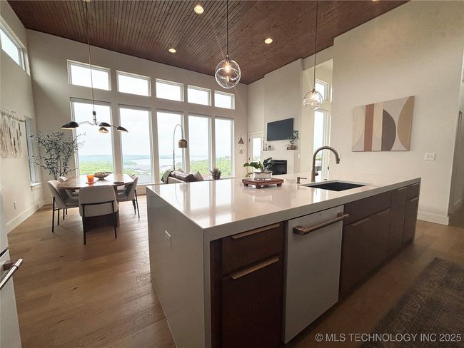 12204 Pacific Cir, House other with 3 bedrooms, 3 bathrooms and null parking in Sperry OK | Image 13