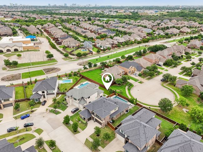 Aerial view of residential area | Image 39