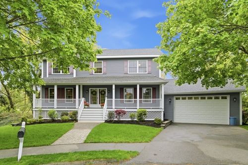 18 Oakridge, Saugus, MA, 01906 | Card Image
